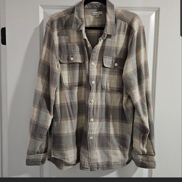 FRYE AND CO. Other - Frye And Co. Men's Casual Plaid Shirt in Gray and Cream